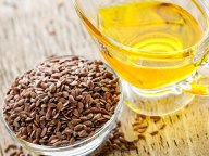 Flaxseed-And-Flaxseed-Oil